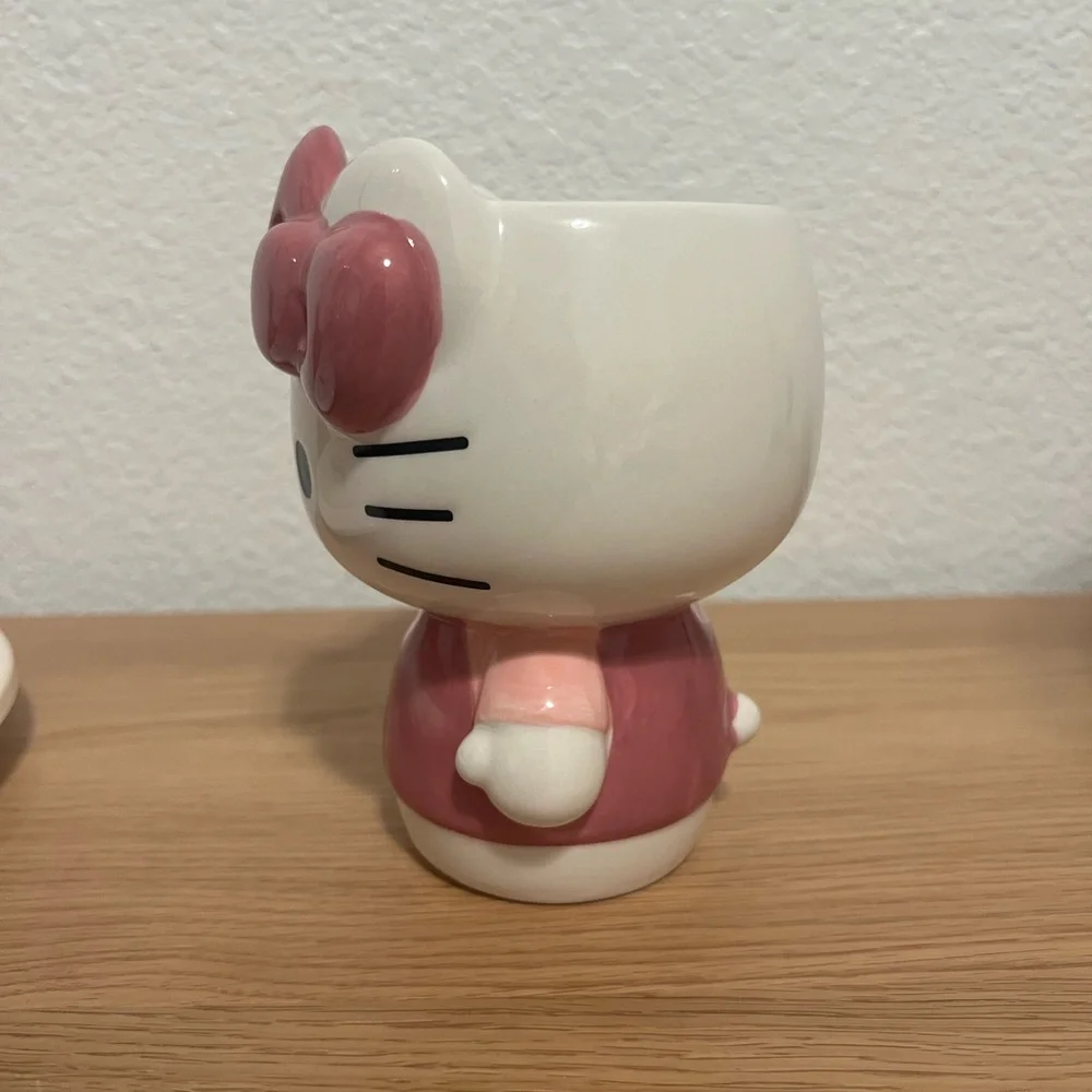Hello Kitty Full Body Mug - Picture 8 of 8